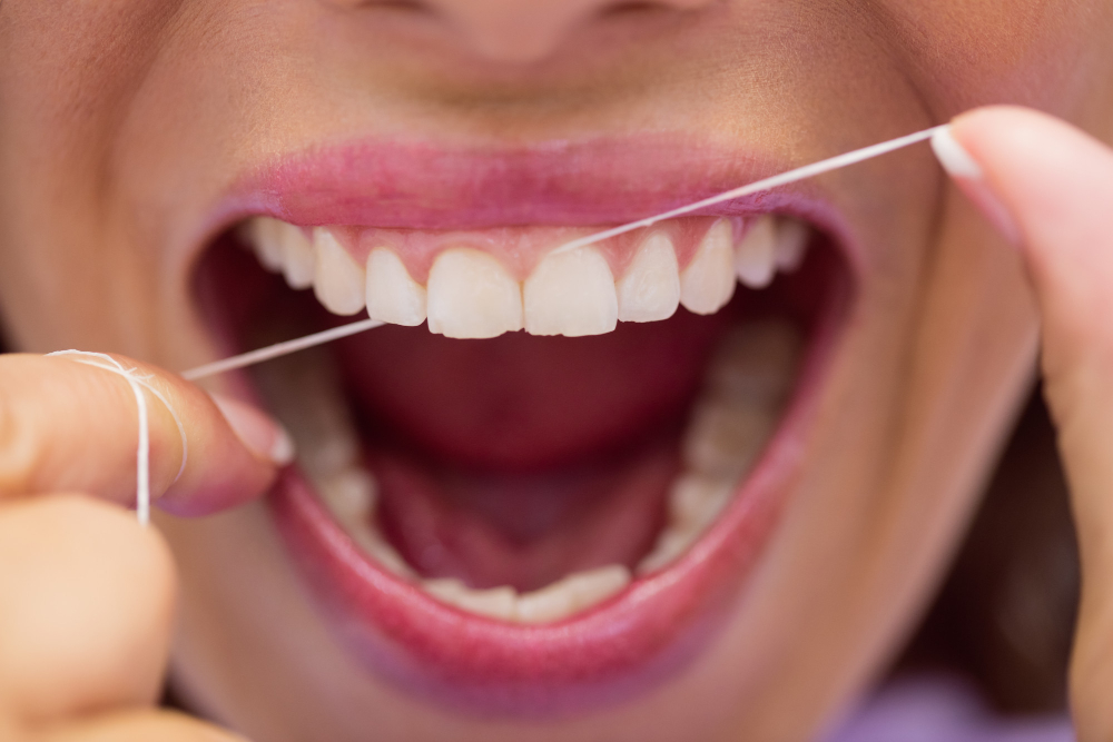 How to Floss Properly: The Right Technique for Healthy Gums