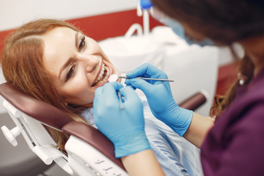 8 Everyday Habits That Harm Your Teeth
